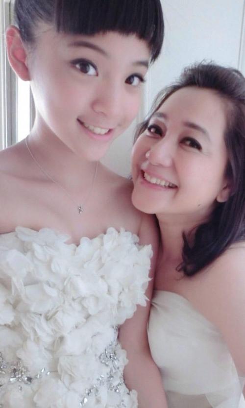 Mom and daughter
mom-daughter.jpg

File Size (KB): 47.58 KB
Last Modified: November 28 2020 17:15:17
