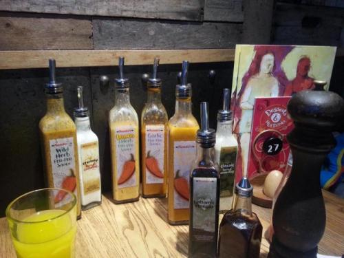 Nandos Chicken Sauces
nandos-sauces.jpg

File Size (KB): 2242.83 KB
Last Modified: November 28 2020 17:13:39
